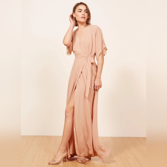 Reformation Winslow dress in Blush - Picture 4 of 13